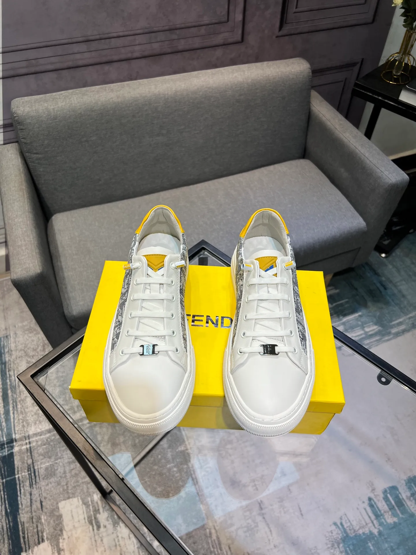 Men's men's shoes 💰400 [FENDI] Spring and Autumn new style 🙈original replica! Reproduced from the original 💯, the workmanship is top-notch, 💪💪💪 cowhide leather upper ➕ genuine leather feet, 👻 suitable for all kinds of travel! Number of yards 38-44